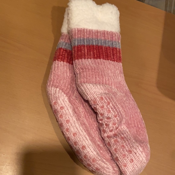 SOLD Slipper Booties - Picture 4 of 9